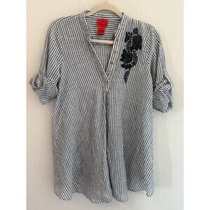 V Cristina V neck Tunic Top 100% Cotton Embroidered Roll Tab Sleeves Medium